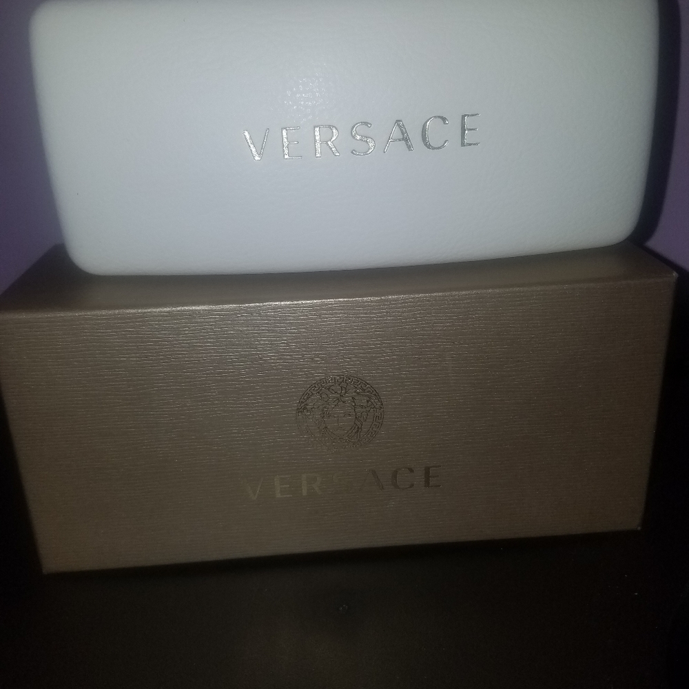 Versace Shades - Picture 4 of 6